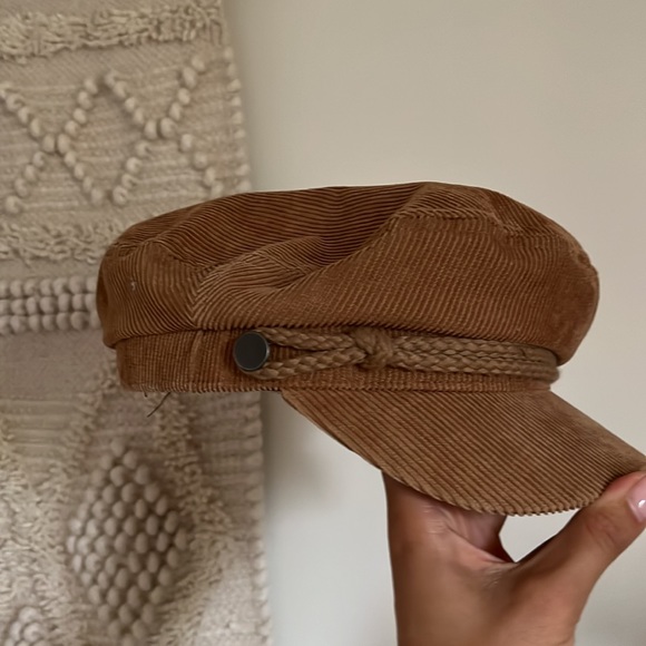 Urban outfitters hat - Picture 2 of 4